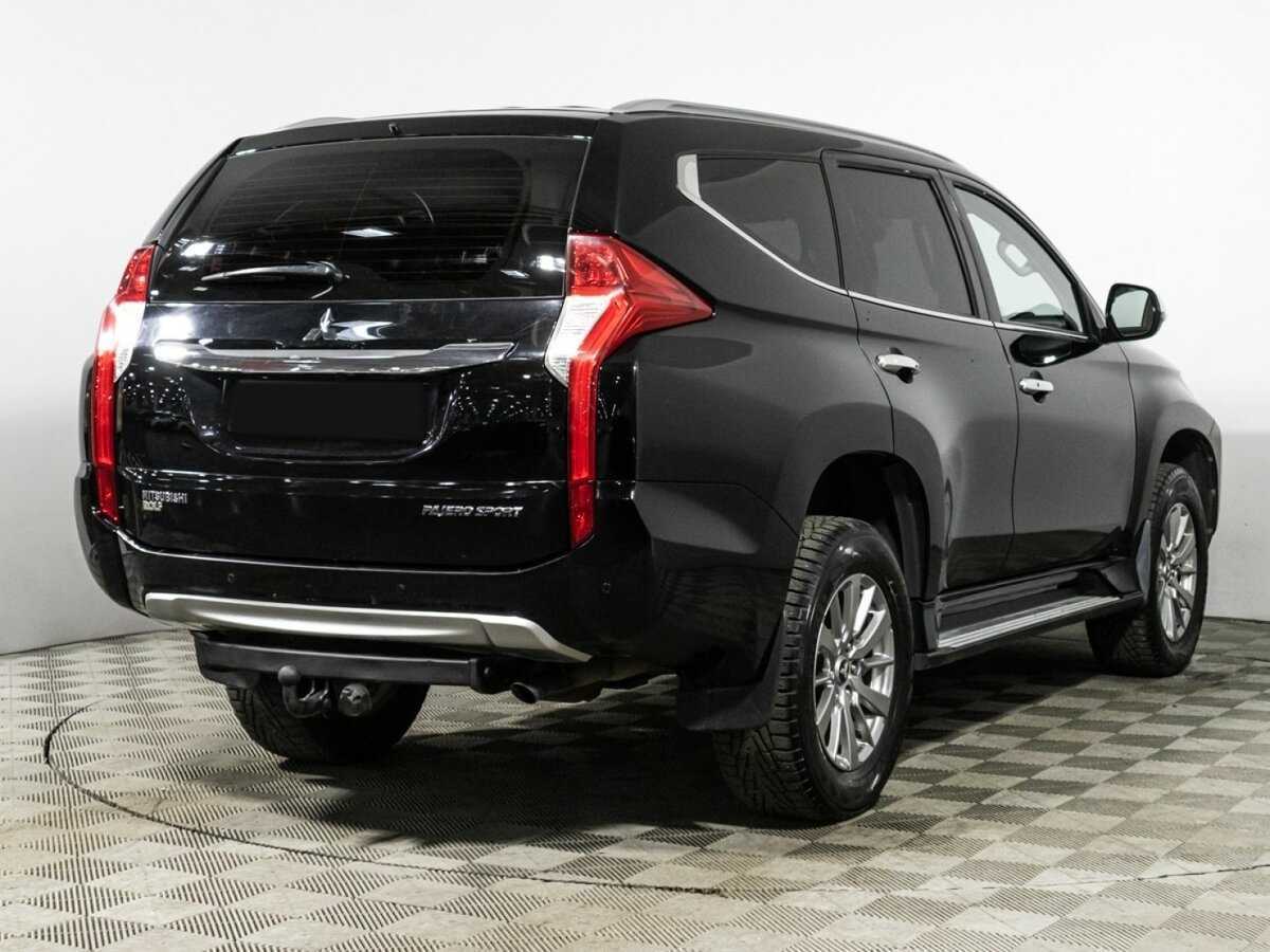 Mitsubishi Pajero Sport 2018 года с пробегом. Фото: #4