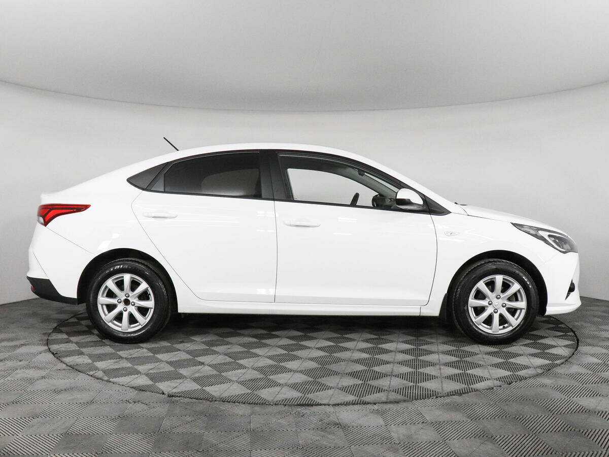 Hyundai Solaris 2021 года с пробегом. Фото: #3