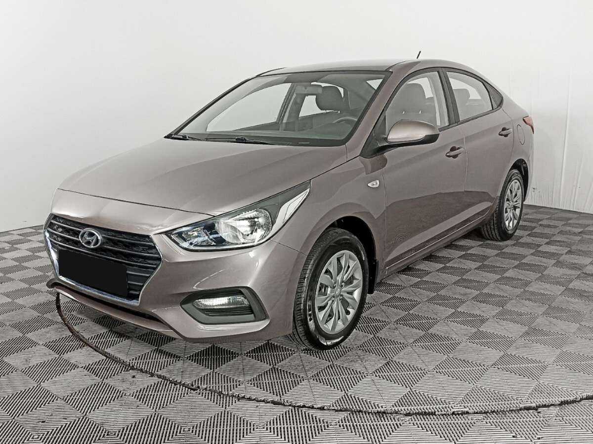 Hyundai Solaris 2020 года с пробегом. Посмотреть фото