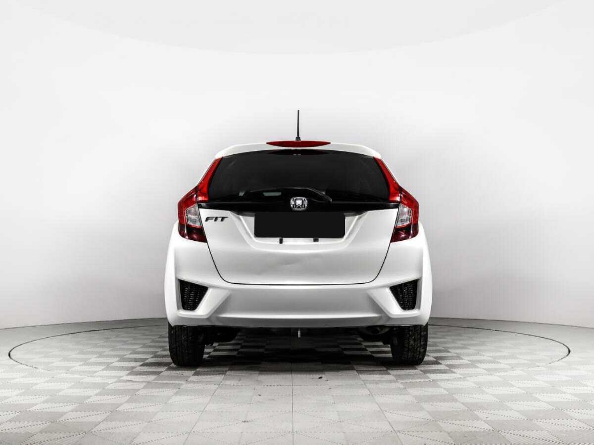 Honda Fit 2015 года с пробегом. Фото: #6