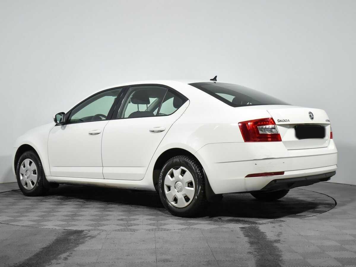 Skoda Octavia 2019 года с пробегом. Фото: #6