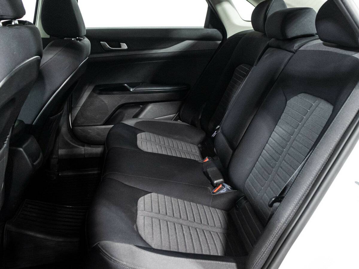 Kia K5 2020 года с пробегом. Фото: #9