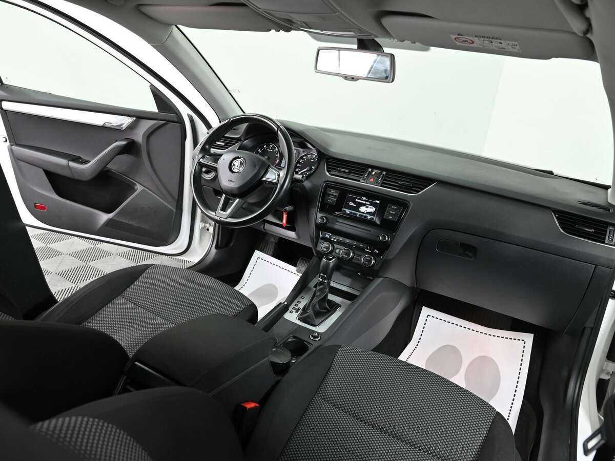 Skoda Octavia 2016 года с пробегом. Фото: #4