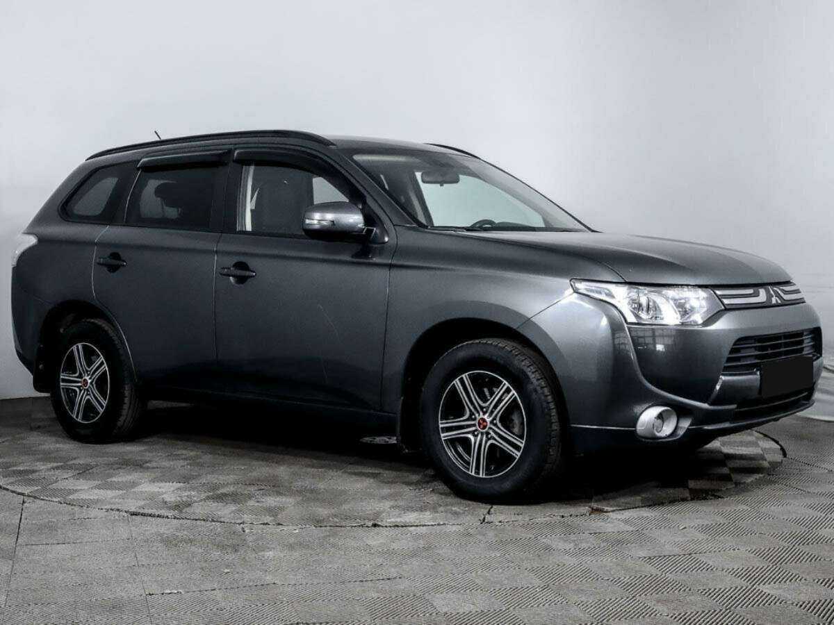 Mitsubishi Outlander 2013 года с пробегом. Фото: #2