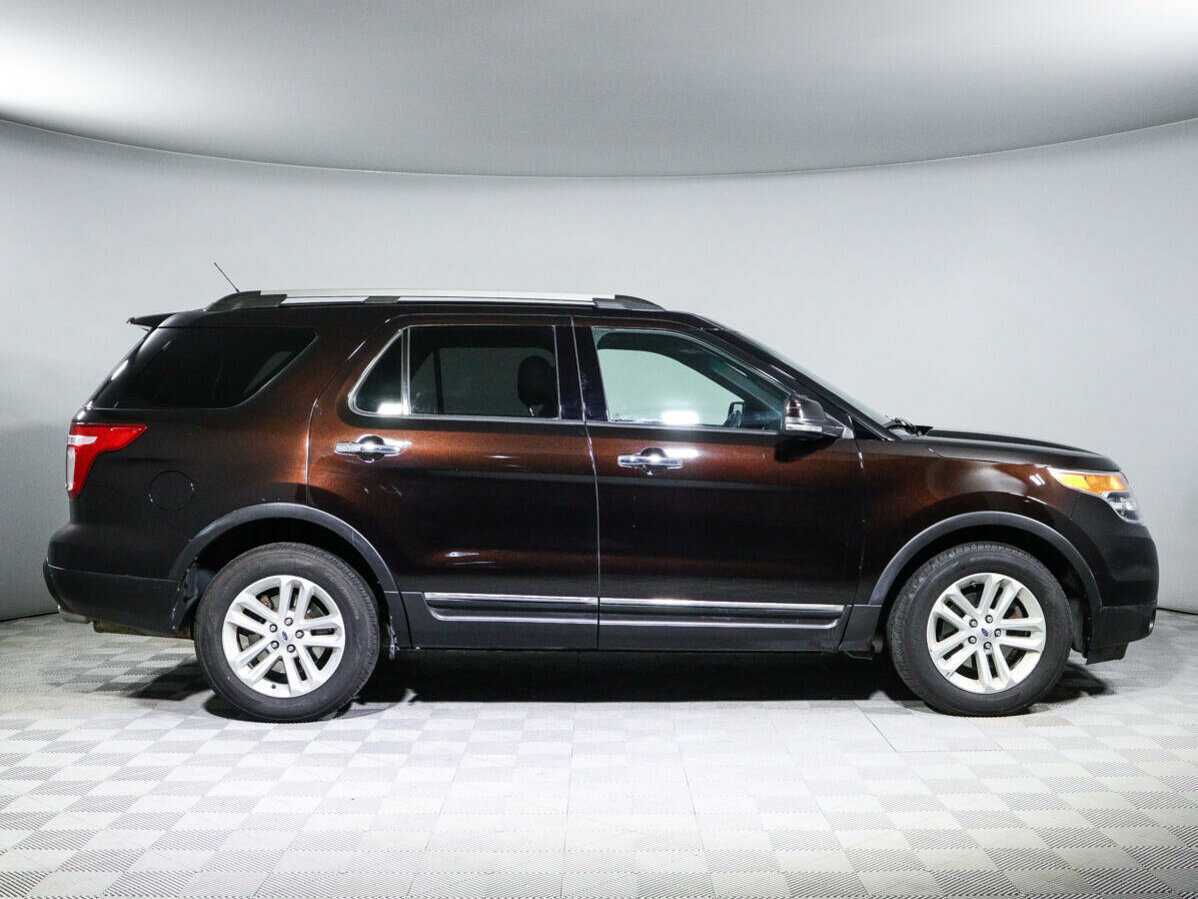 Ford Explorer 2012 года с пробегом. Фото: #3