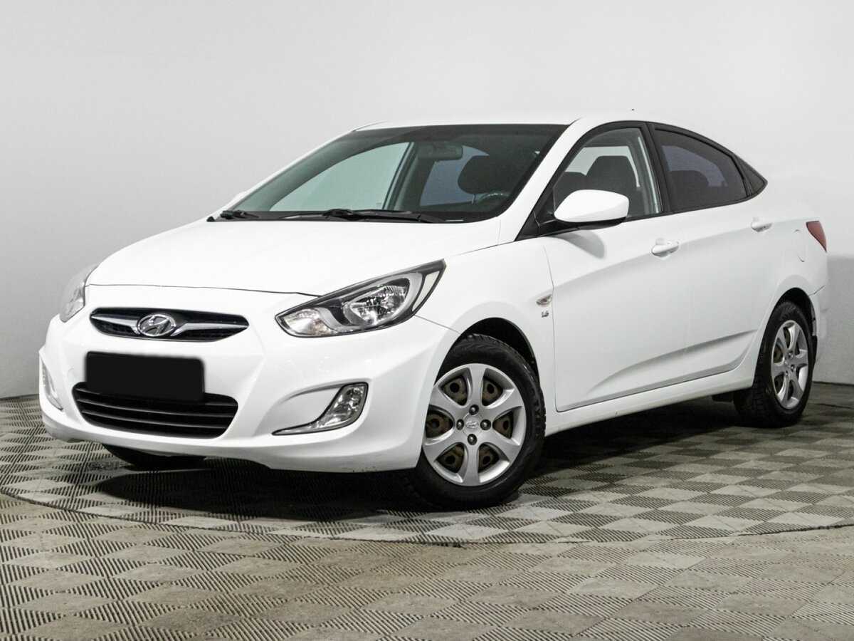 Hyundai Solaris 2013 года с пробегом. Посмотреть фото
