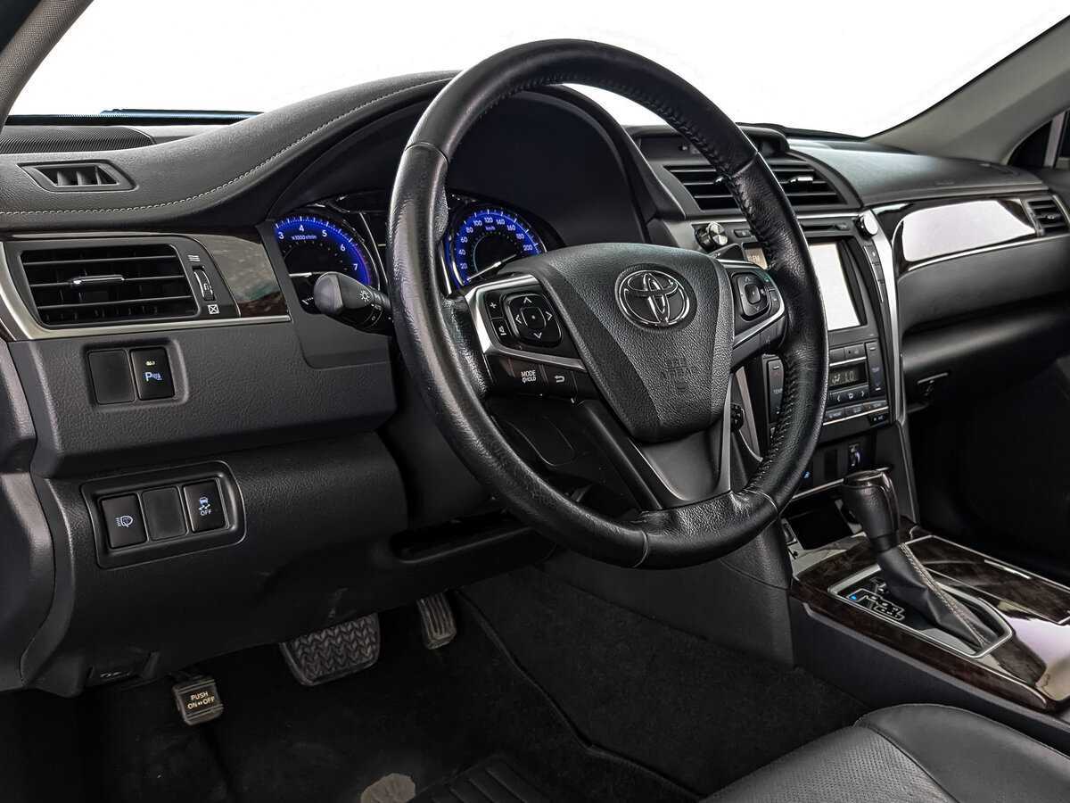 Toyota Camry 2016 года с пробегом. Фото: #10