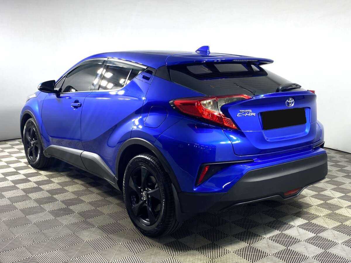 Toyota C-HR 2019 года с пробегом. Фото: #5