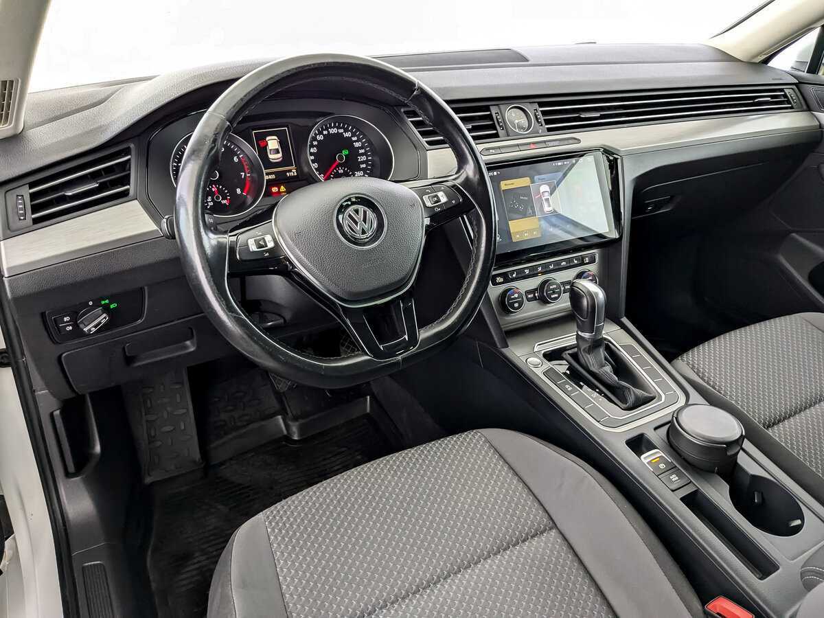 Volkswagen Passat 2016 года с пробегом. Фото: #15