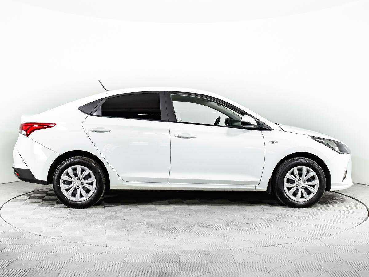 Hyundai Solaris 2020 года с пробегом. Фото: #3