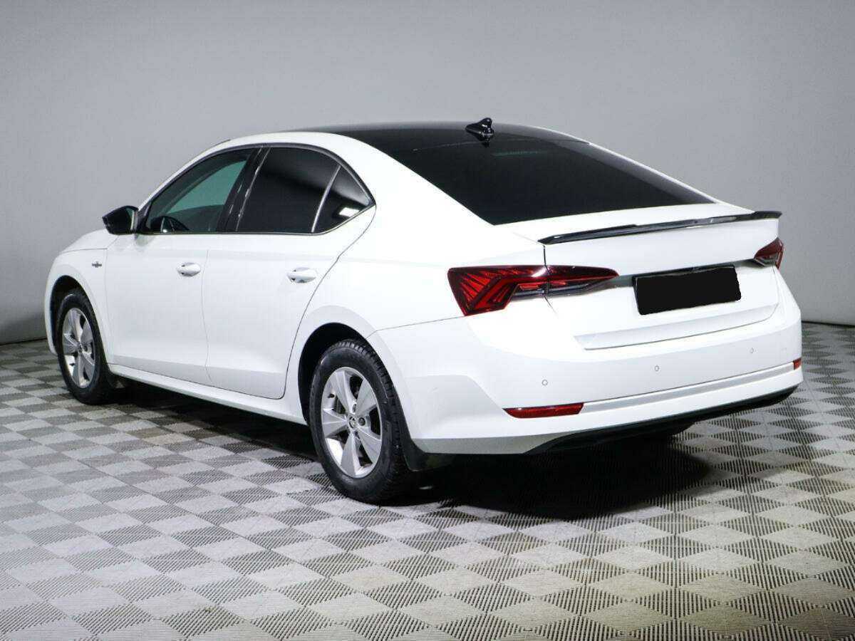 Skoda Octavia 2021 года с пробегом. Фото: #5