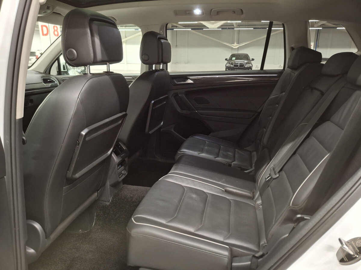 Volkswagen Tiguan 2018 года с пробегом. Фото: #11