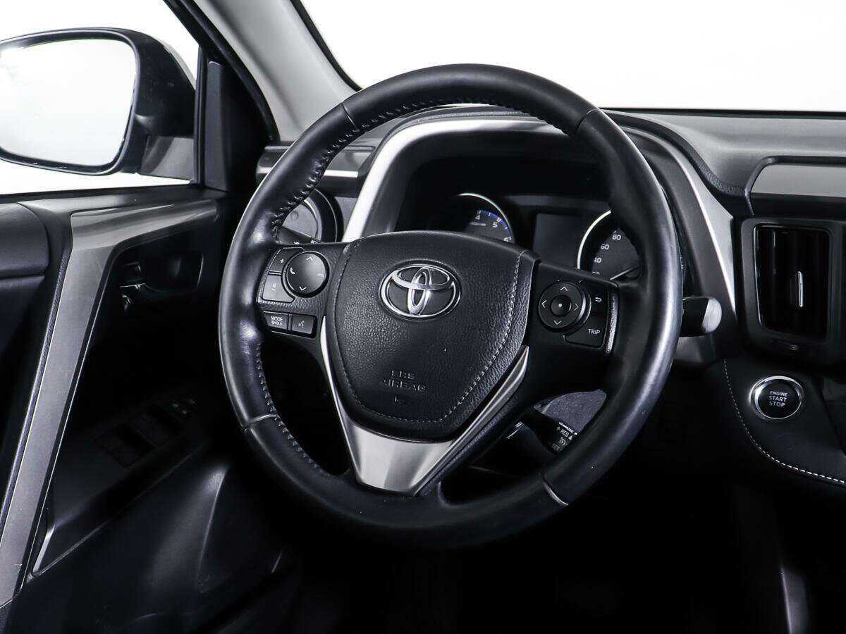 Toyota RAV4 2017 года с пробегом. Фото: #14