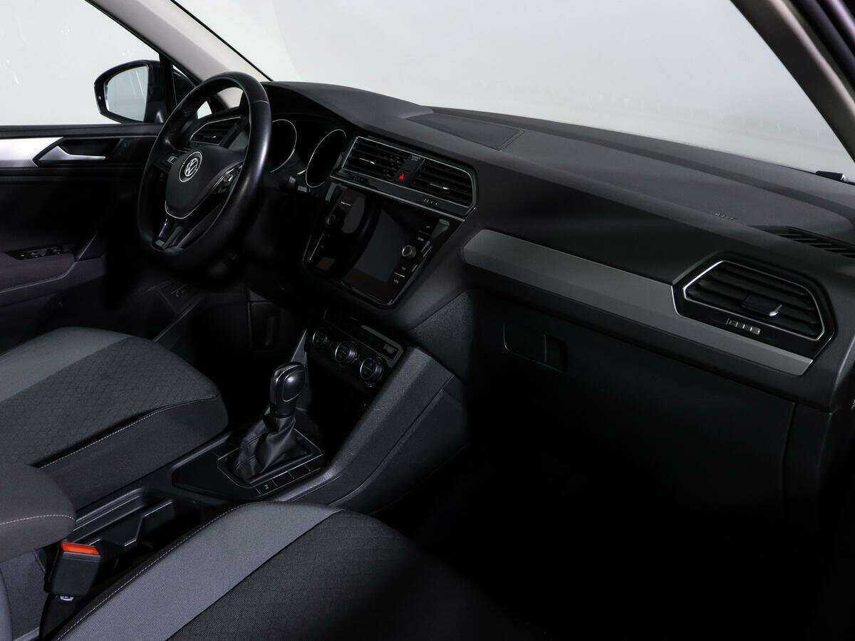 Volkswagen Tiguan 2020 года с пробегом. Фото: #6