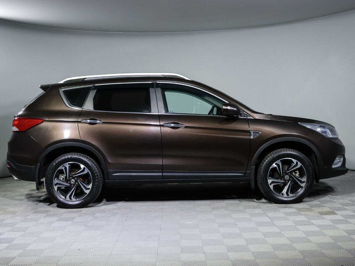 Dongfeng AX7 2017 года с пробегом. Фото: #3