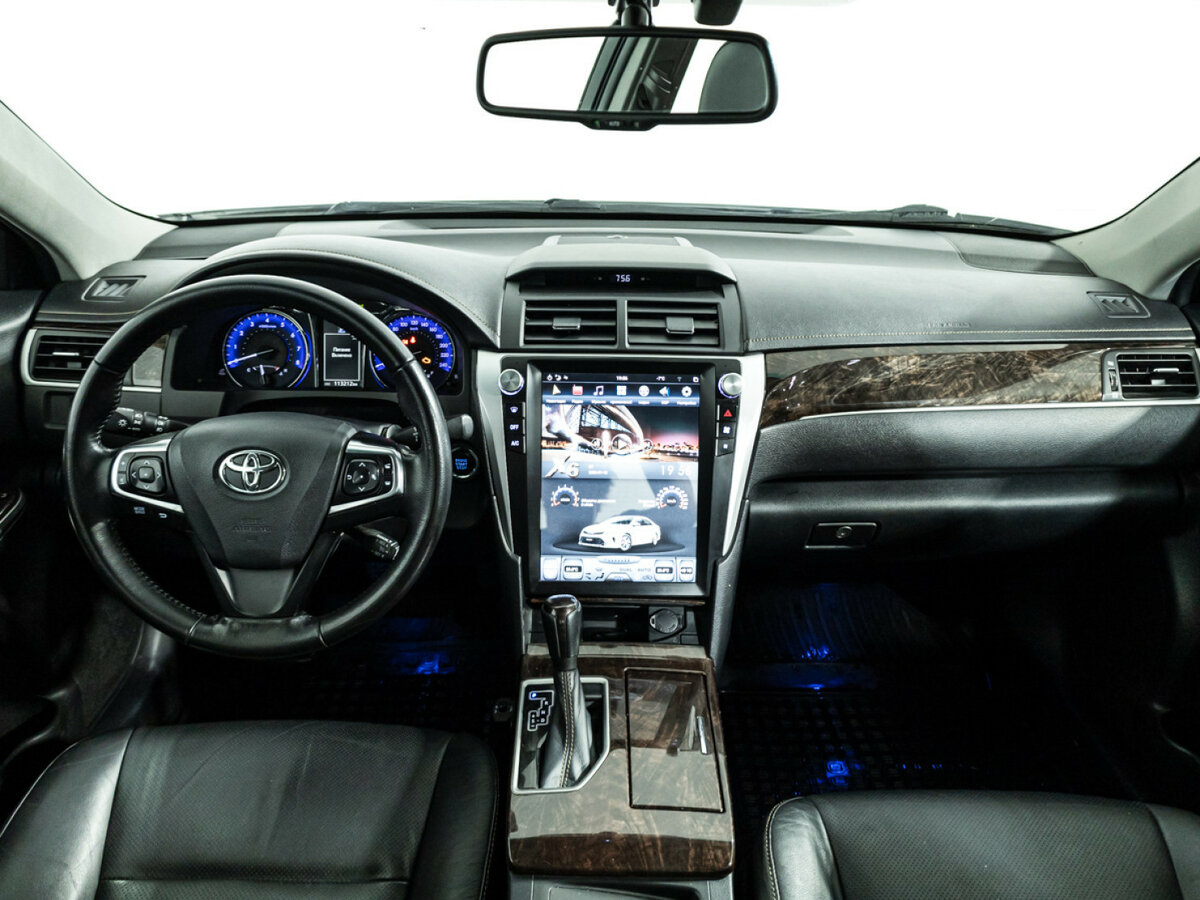Toyota Camry 2017 года с пробегом. Фото: #12