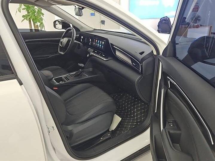 FAW Bestune T55 2021 года с пробегом. Фото: #4