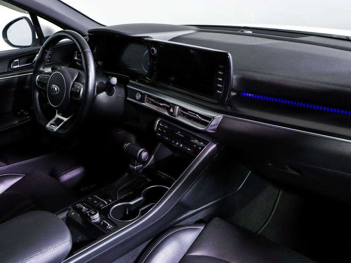 Kia K5 2021 года с пробегом. Фото: #6