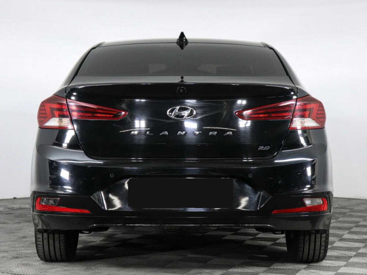 Hyundai Elantra 2019 года с пробегом. Фото: #5