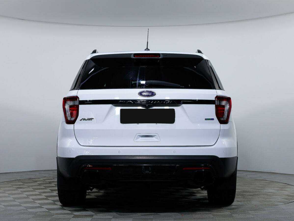 Ford Explorer 2015 года с пробегом. Фото: #5