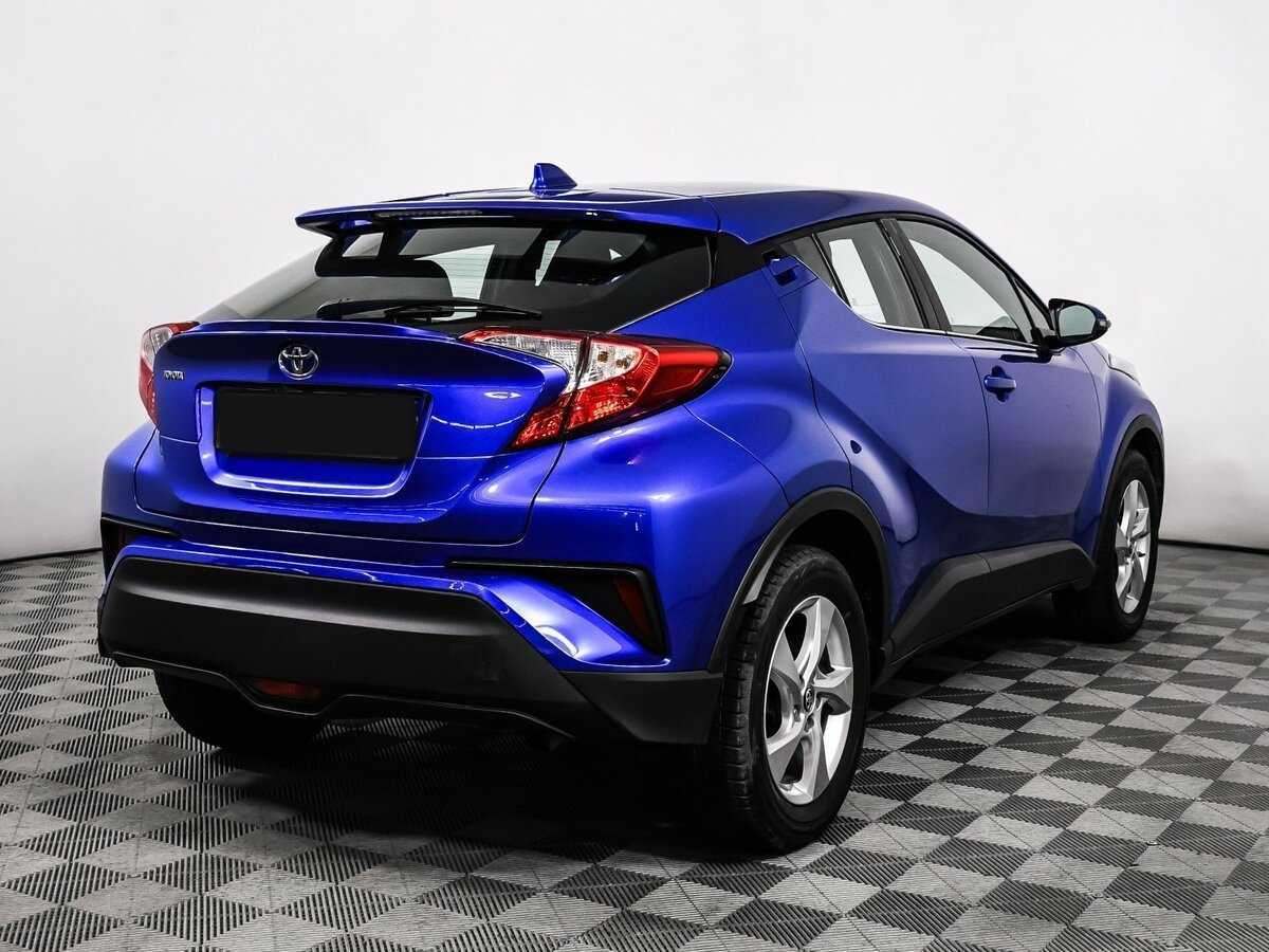 Toyota C-HR 2018 года с пробегом. Фото: #4