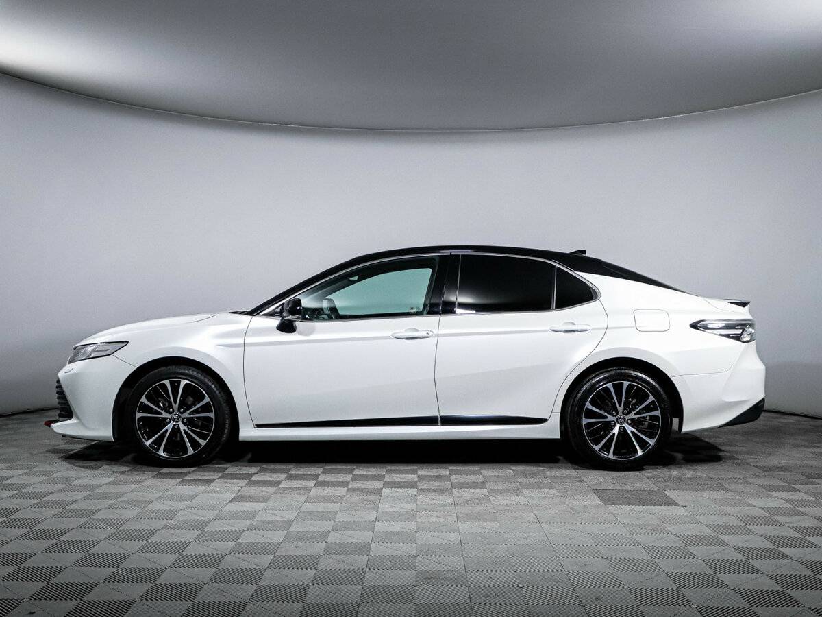 Toyota Camry 2020 года с пробегом. Фото: #7