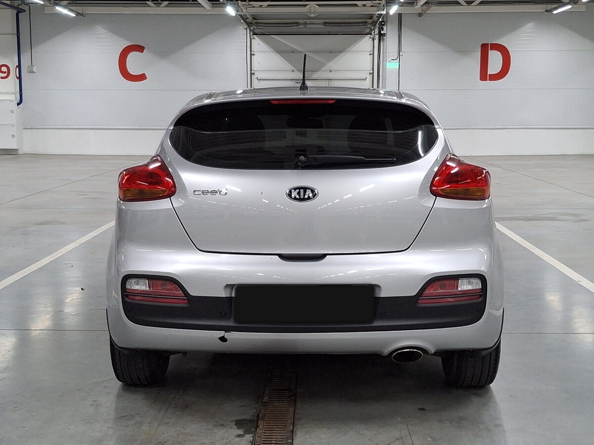 Kia Ceed 2013 года с пробегом. Фото: #5