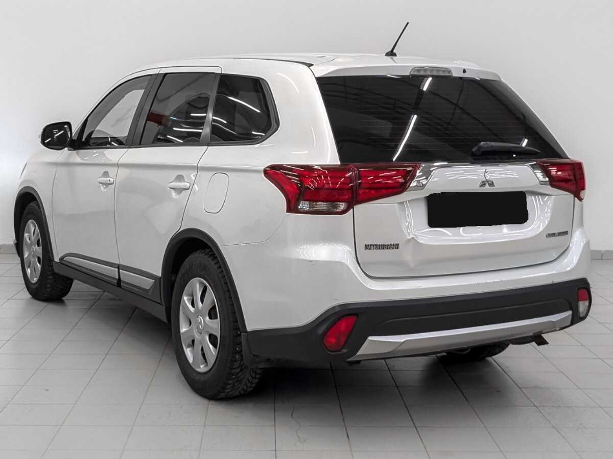 Mitsubishi Outlander 2015 года с пробегом. Фото: #6