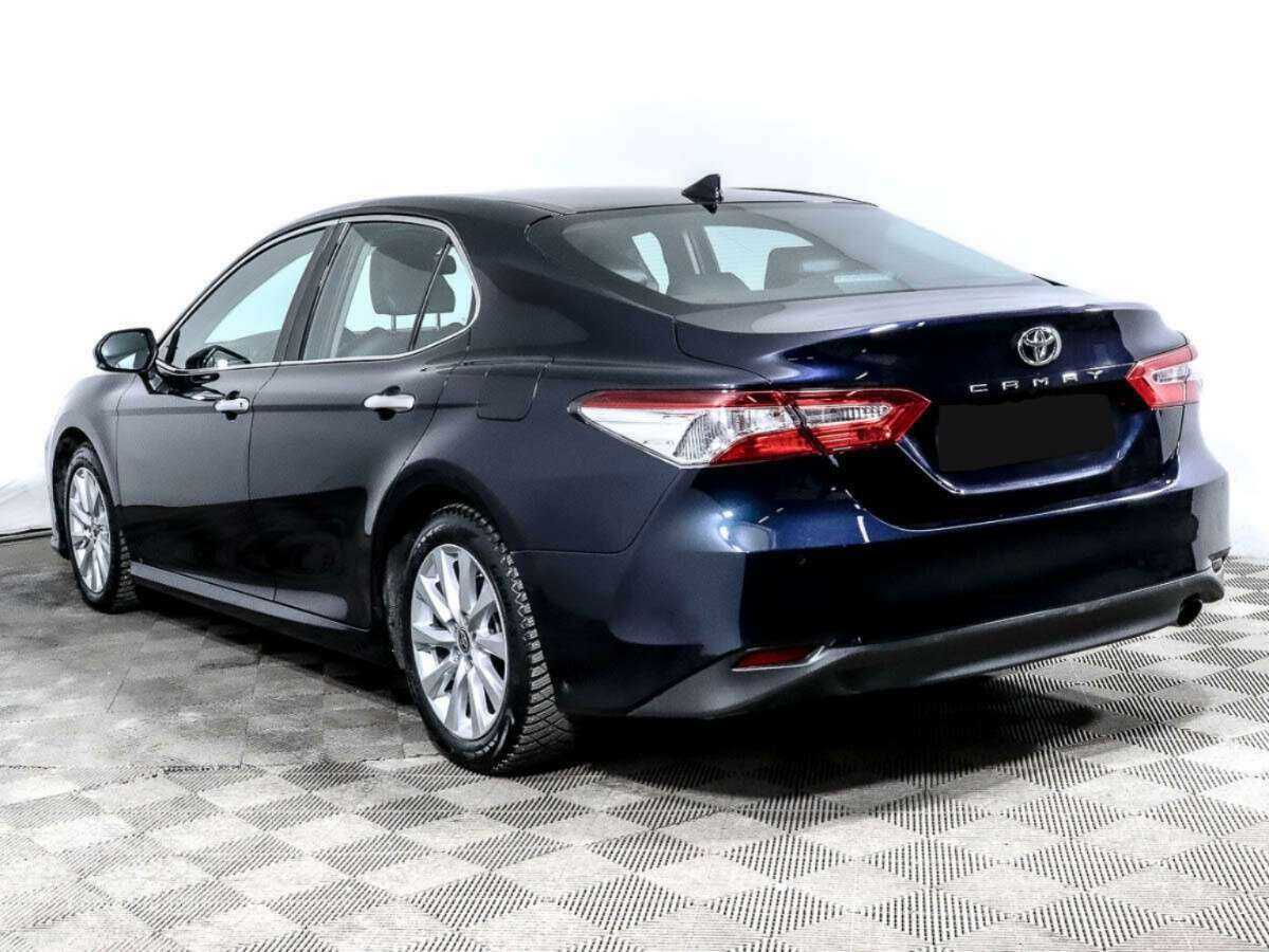 Toyota Camry 2020 года с пробегом. Фото: #3