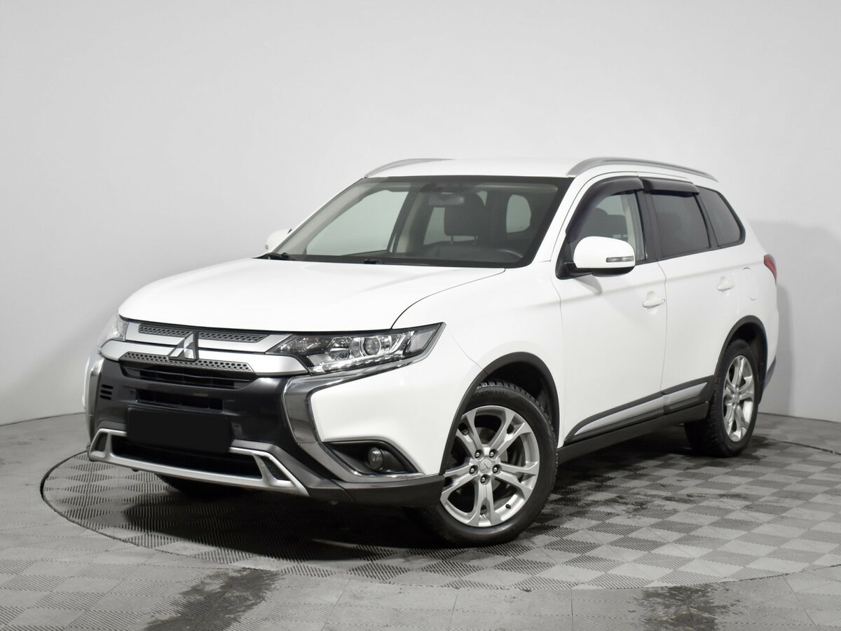 Mitsubishi Outlander 2020 года с пробегом. Посмотреть фото