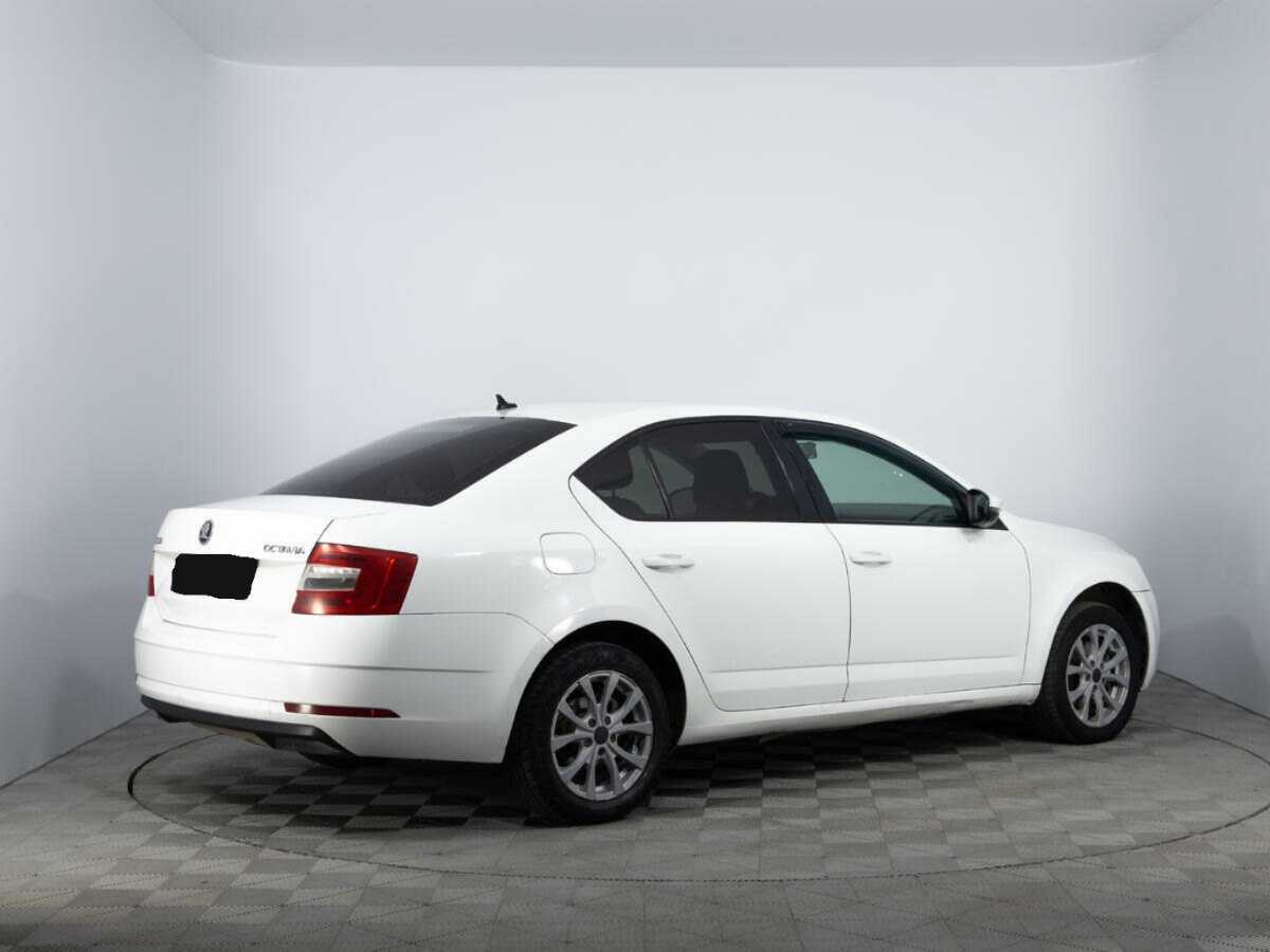 Skoda Octavia 2018 года с пробегом. Фото: #4