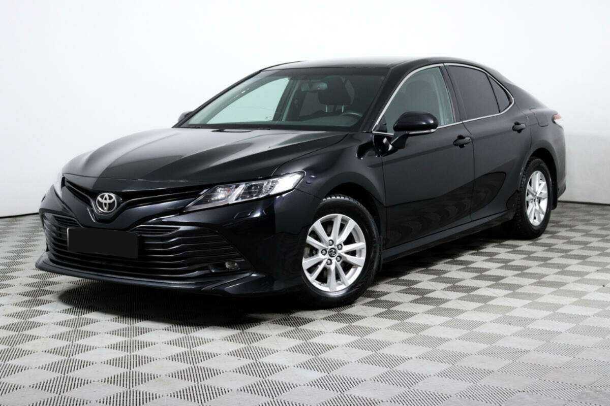 Toyota Camry 2019 года с пробегом. Посмотреть фото