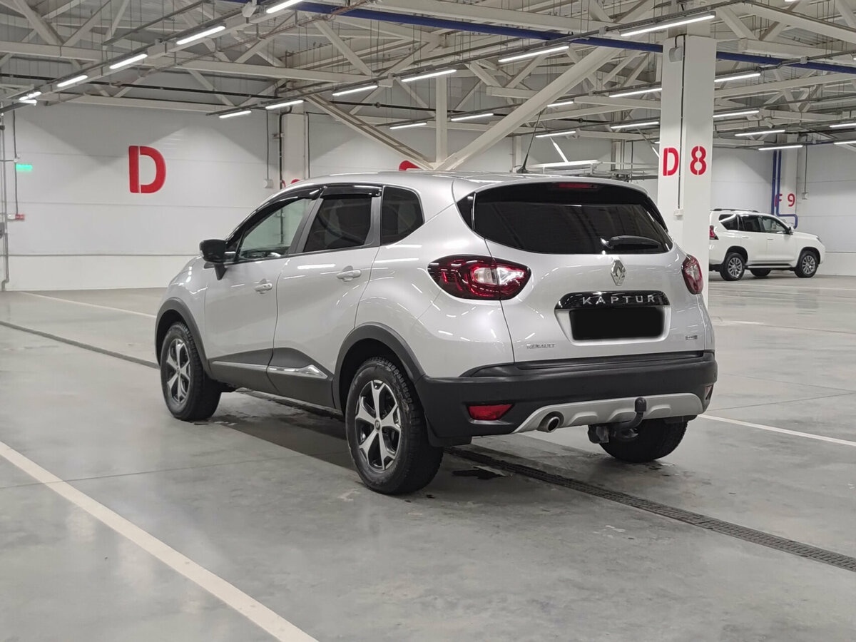Renault Kaptur 2018 года с пробегом. Фото: #6