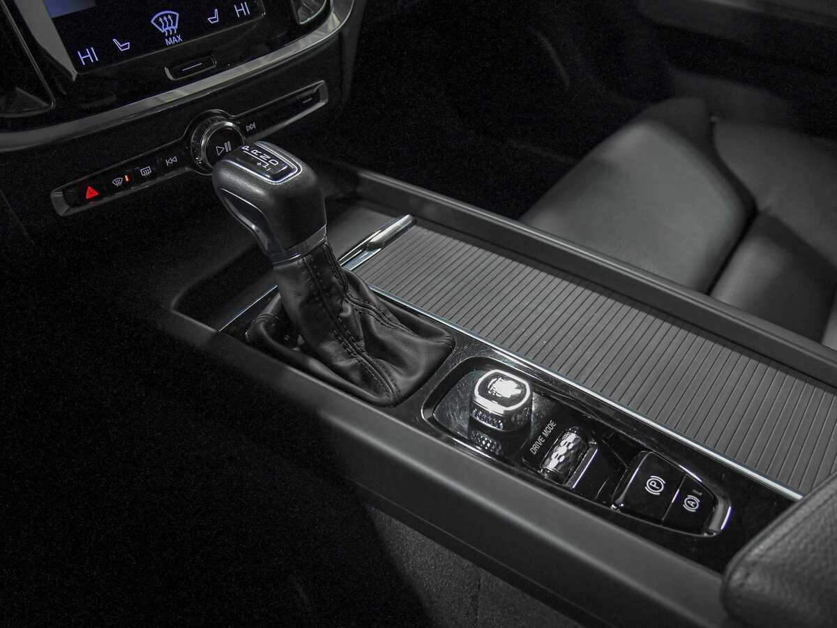 Volvo V60 2020 года с пробегом. Фото: #10