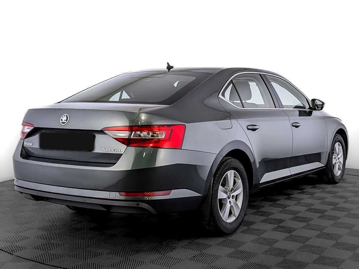 Skoda Superb 2018 года с пробегом. Фото: #4