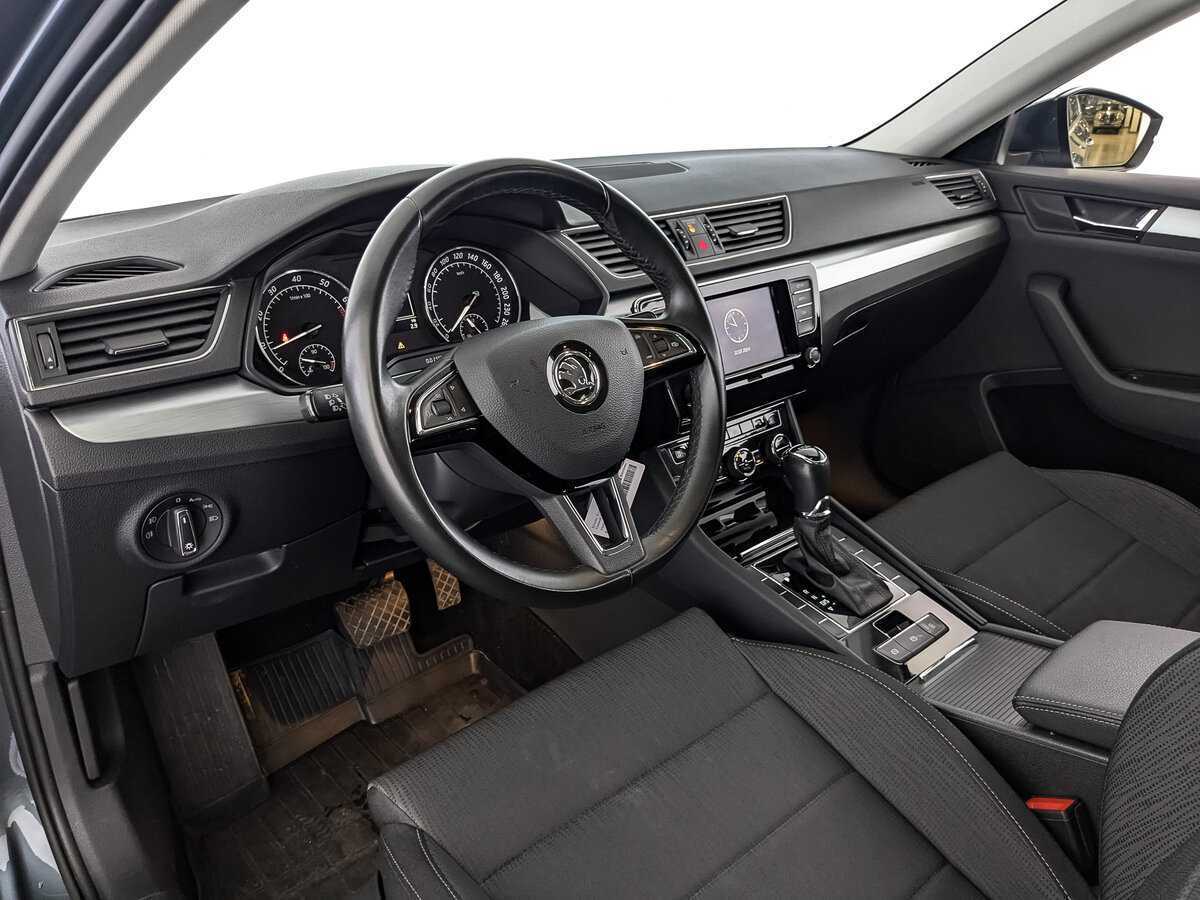 Skoda Superb 2019 года с пробегом. Фото: #10