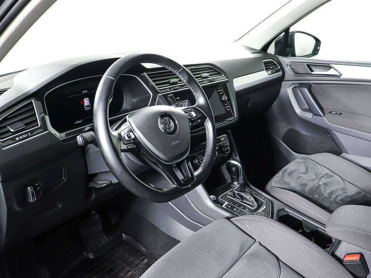 Volkswagen Tiguan 2018 года с пробегом. Фото: #11
