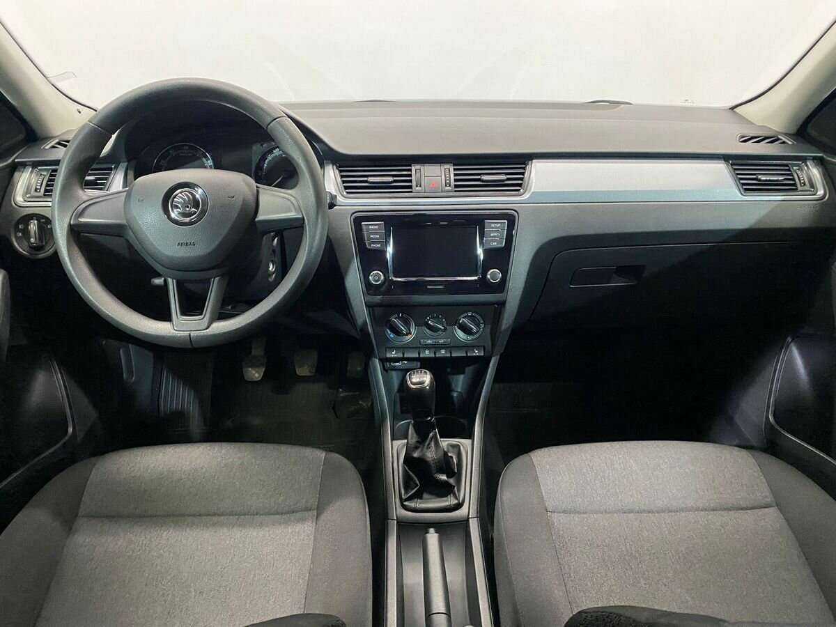 Skoda Rapid 2018 года с пробегом. Фото: #8