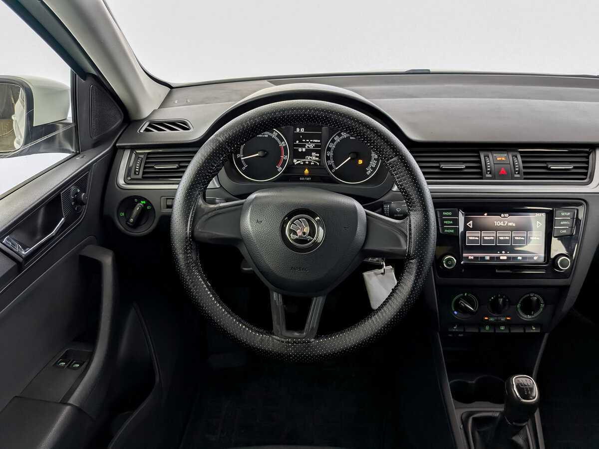 Skoda Rapid 2017 года с пробегом. Фото: #20
