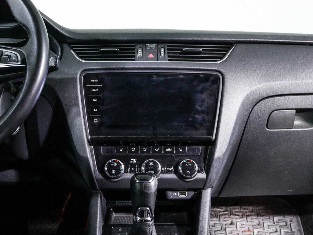 Skoda Octavia 2019 года с пробегом. Фото: #10
