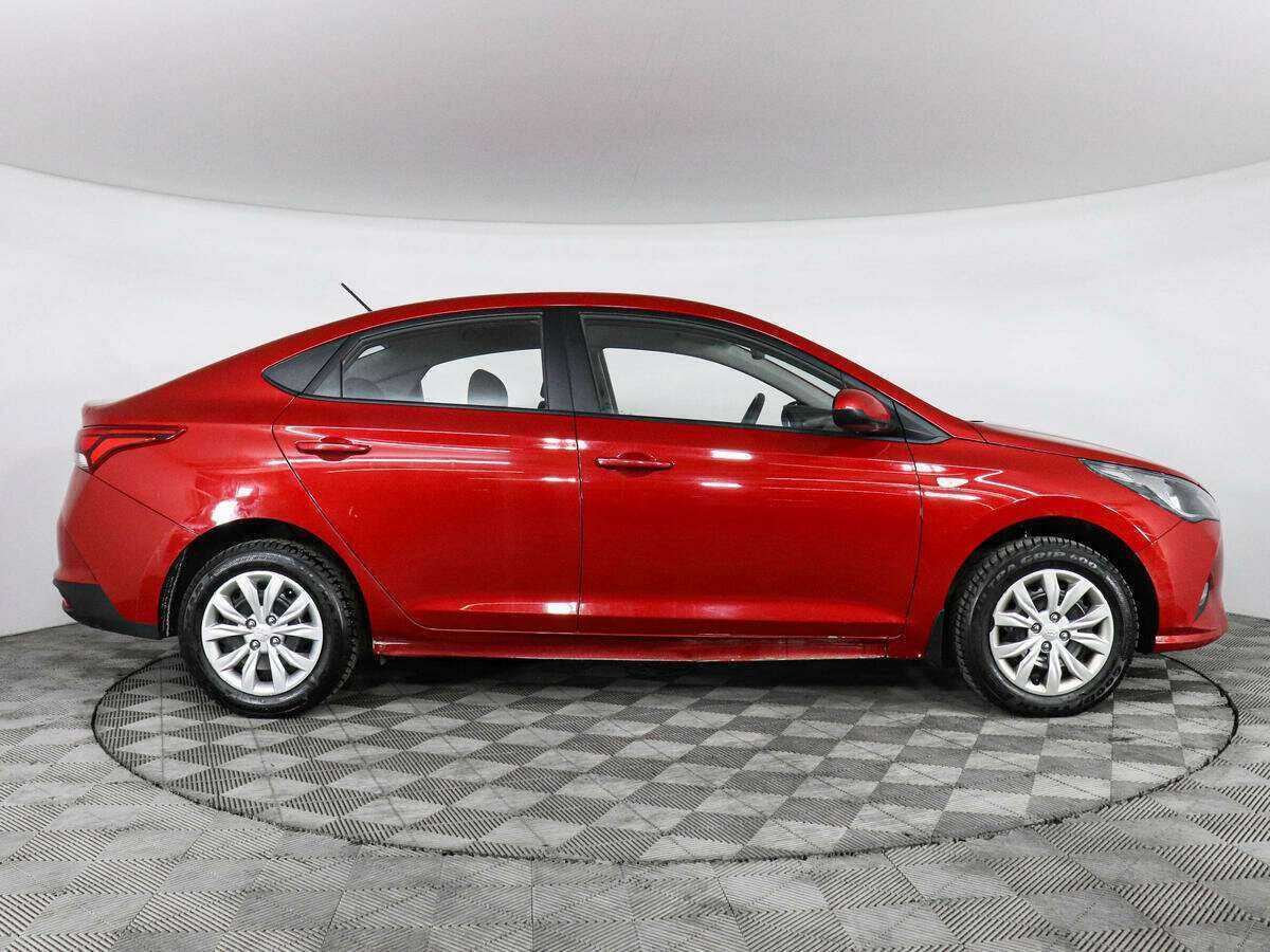 Hyundai Solaris 2021 года с пробегом. Фото: #3