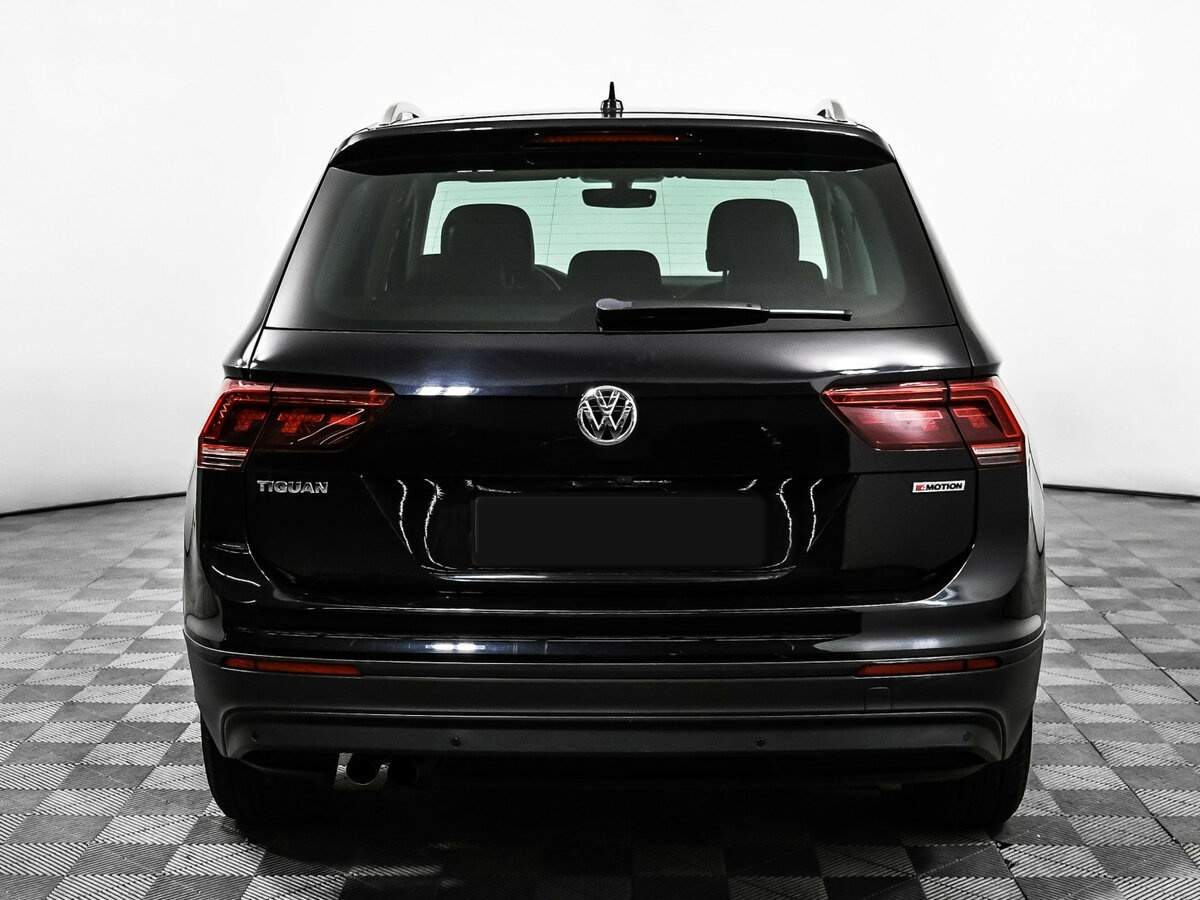 Volkswagen Tiguan 2018 года с пробегом. Фото: #5