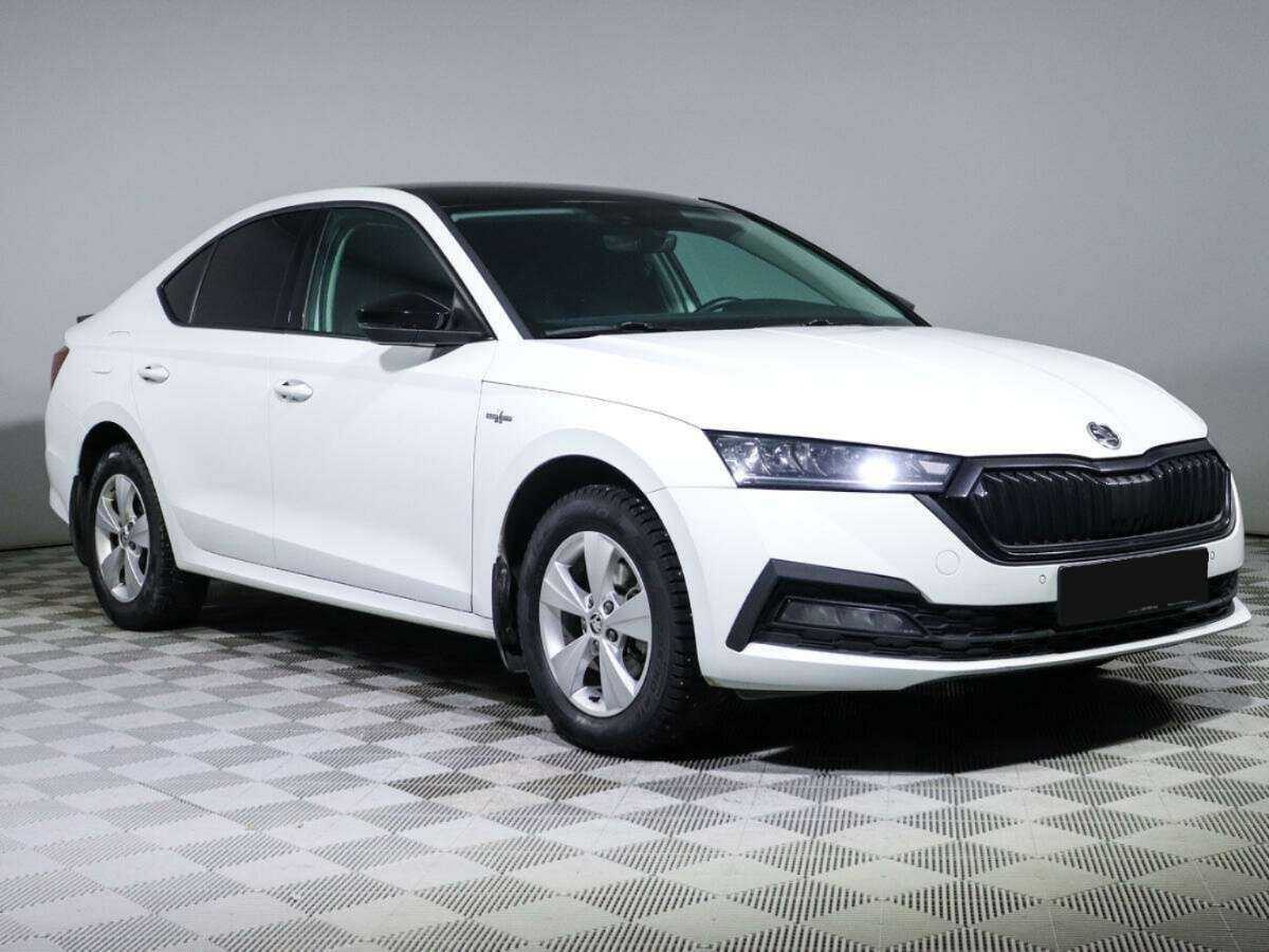 Skoda Octavia 2021 года с пробегом. Фото: #2