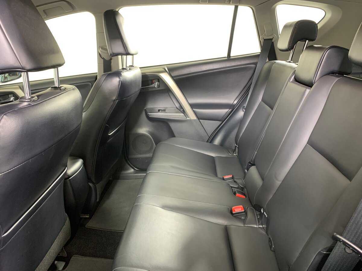 Toyota RAV4 2014 года с пробегом. Фото: #18