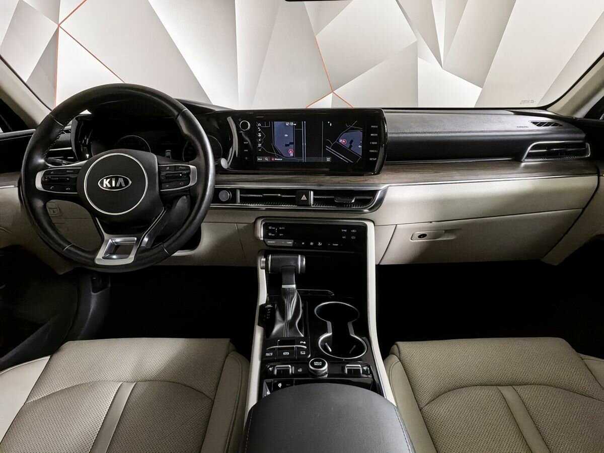 Kia K5 2020 года с пробегом. Фото: #9