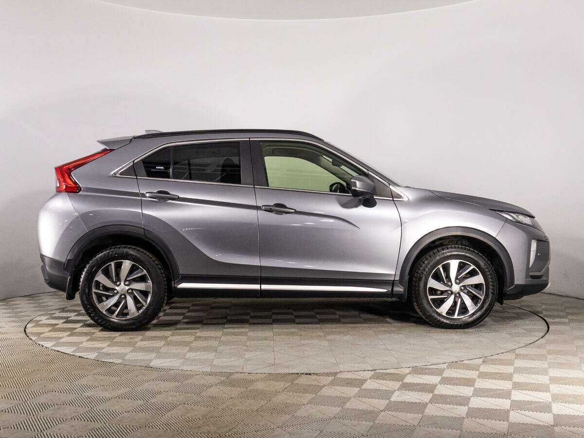 Mitsubishi Eclipse Cross 2018 года с пробегом. Фото: #3
