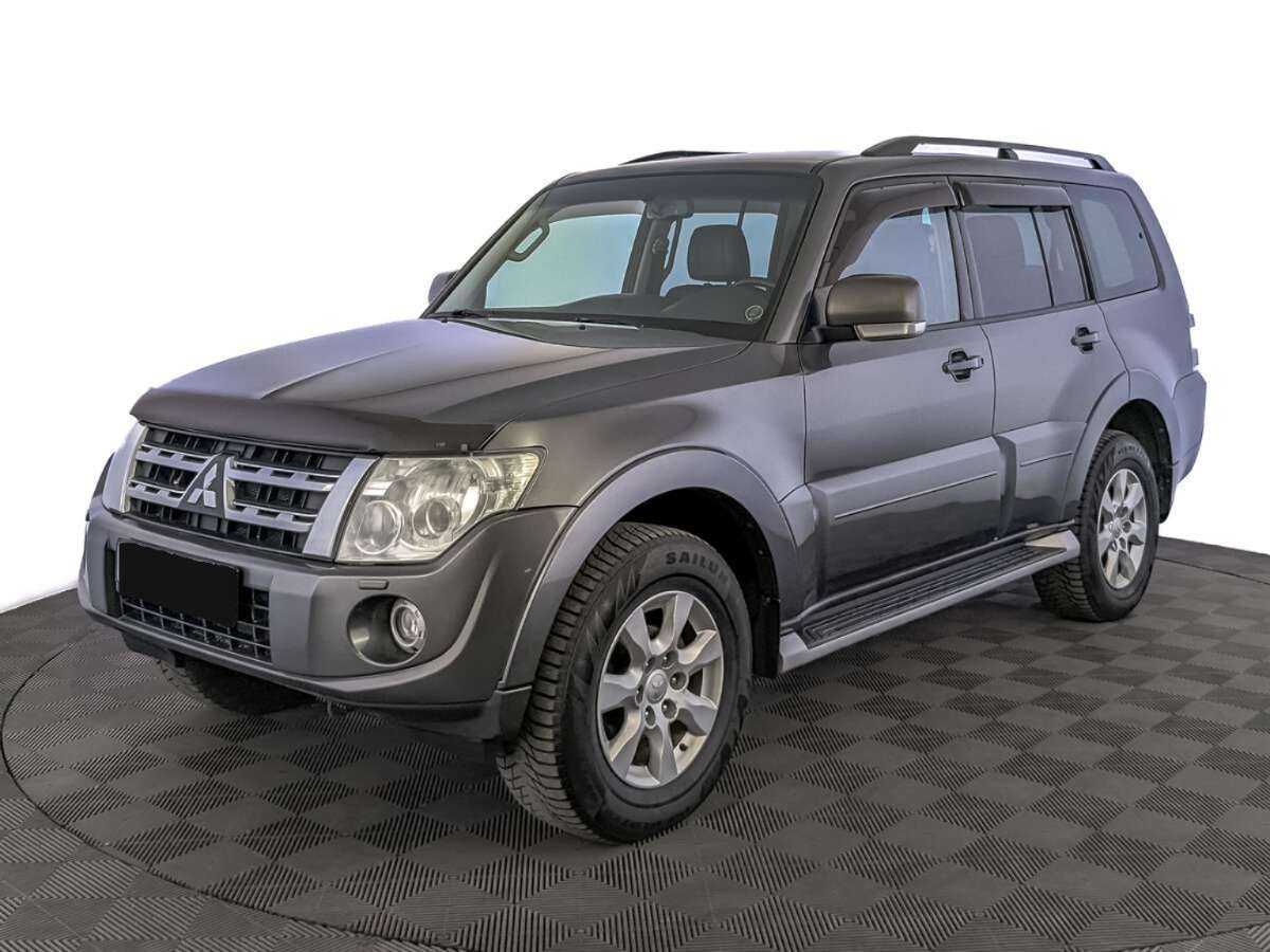 Mitsubishi Pajero 2013 года с пробегом. Фото: #0