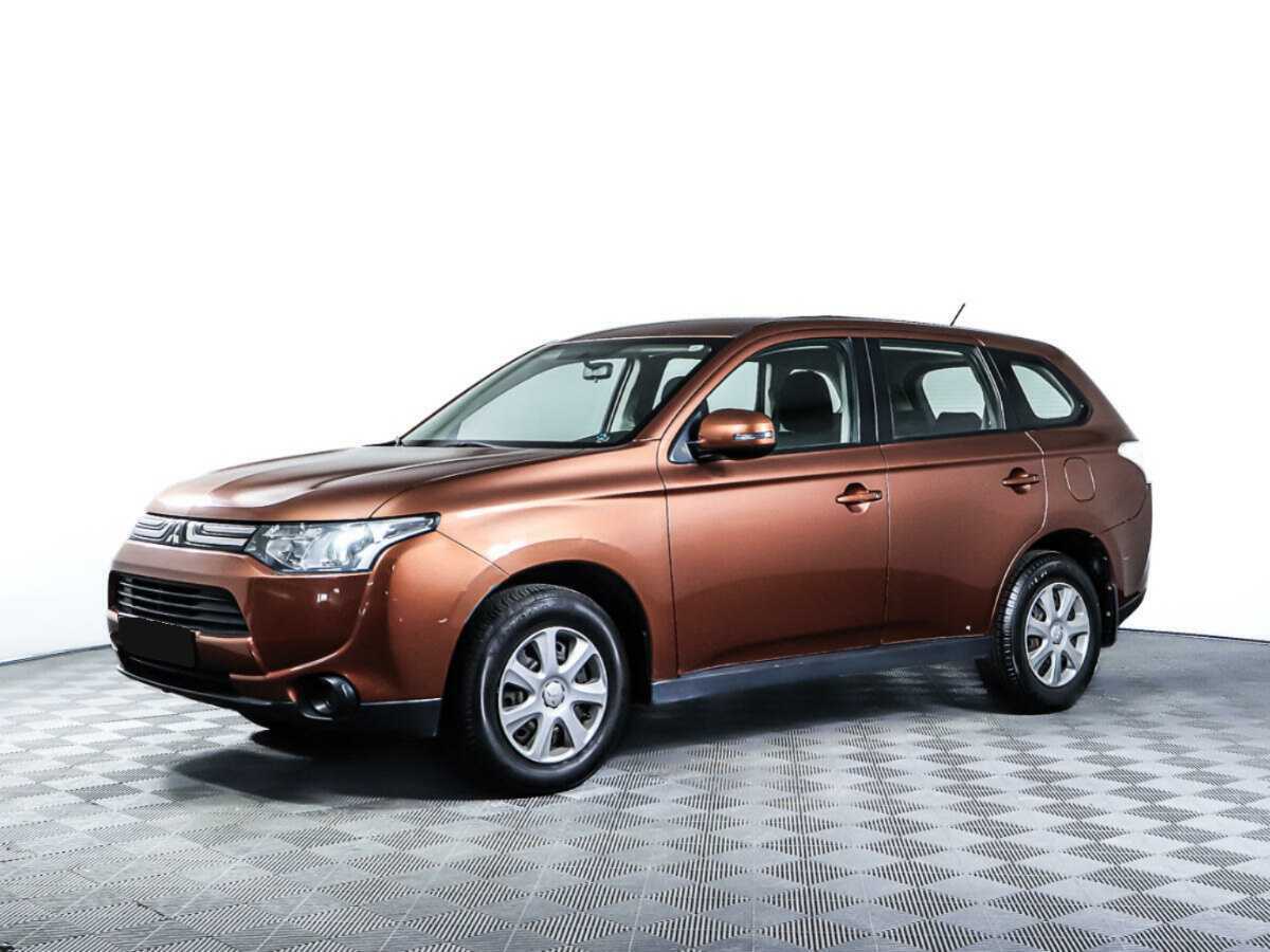 Mitsubishi Outlander 2012 года с пробегом. Фото: #0
