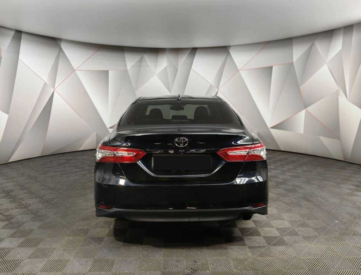 Toyota Camry 2020 года с пробегом. Фото: #6
