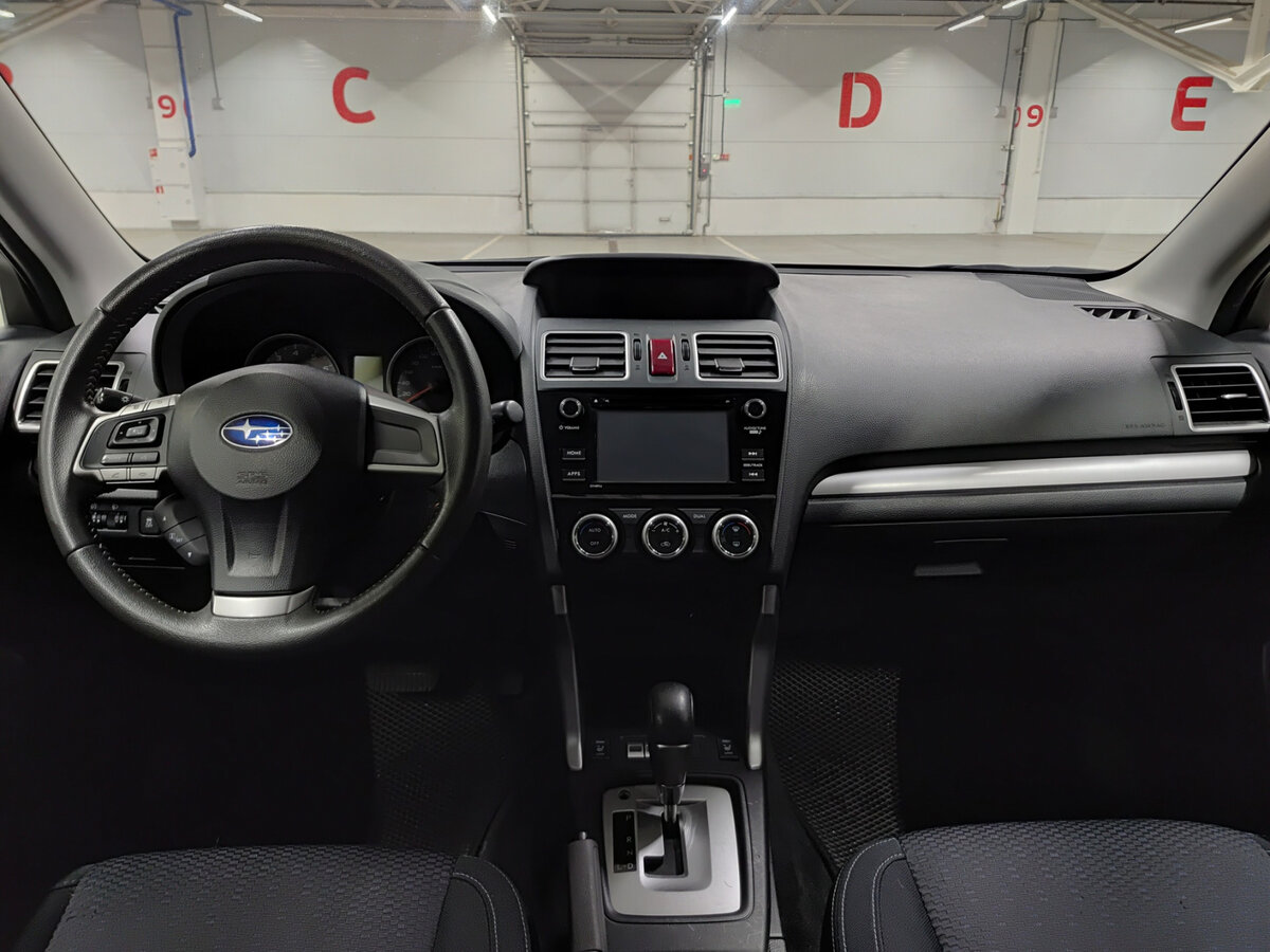 Subaru Forester 2015 года с пробегом. Фото: #12